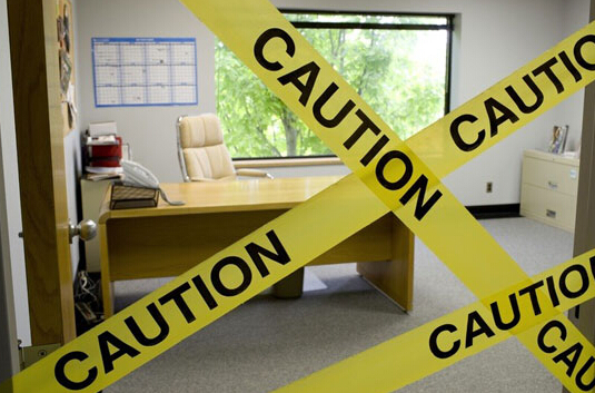 貼好停工封條顯得公司正規(guī)，防止小偷盜竊